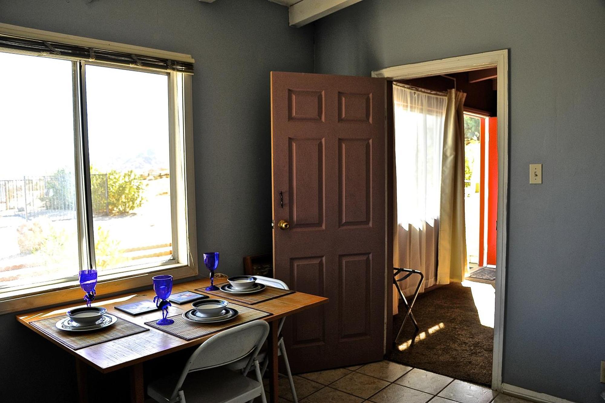 Harmony Motel Twentynine Palms Room photo