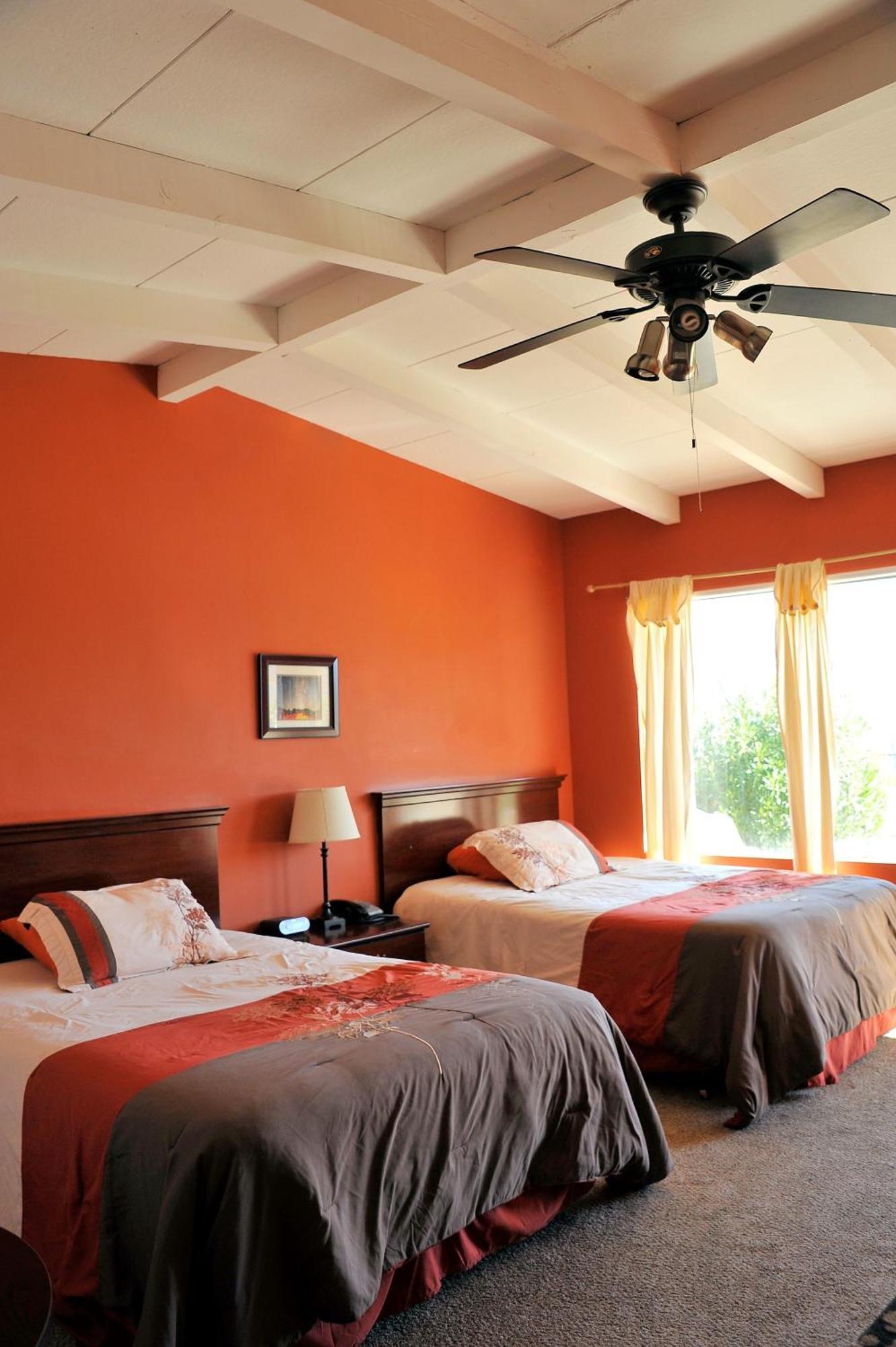 Harmony Motel Twentynine Palms Room photo