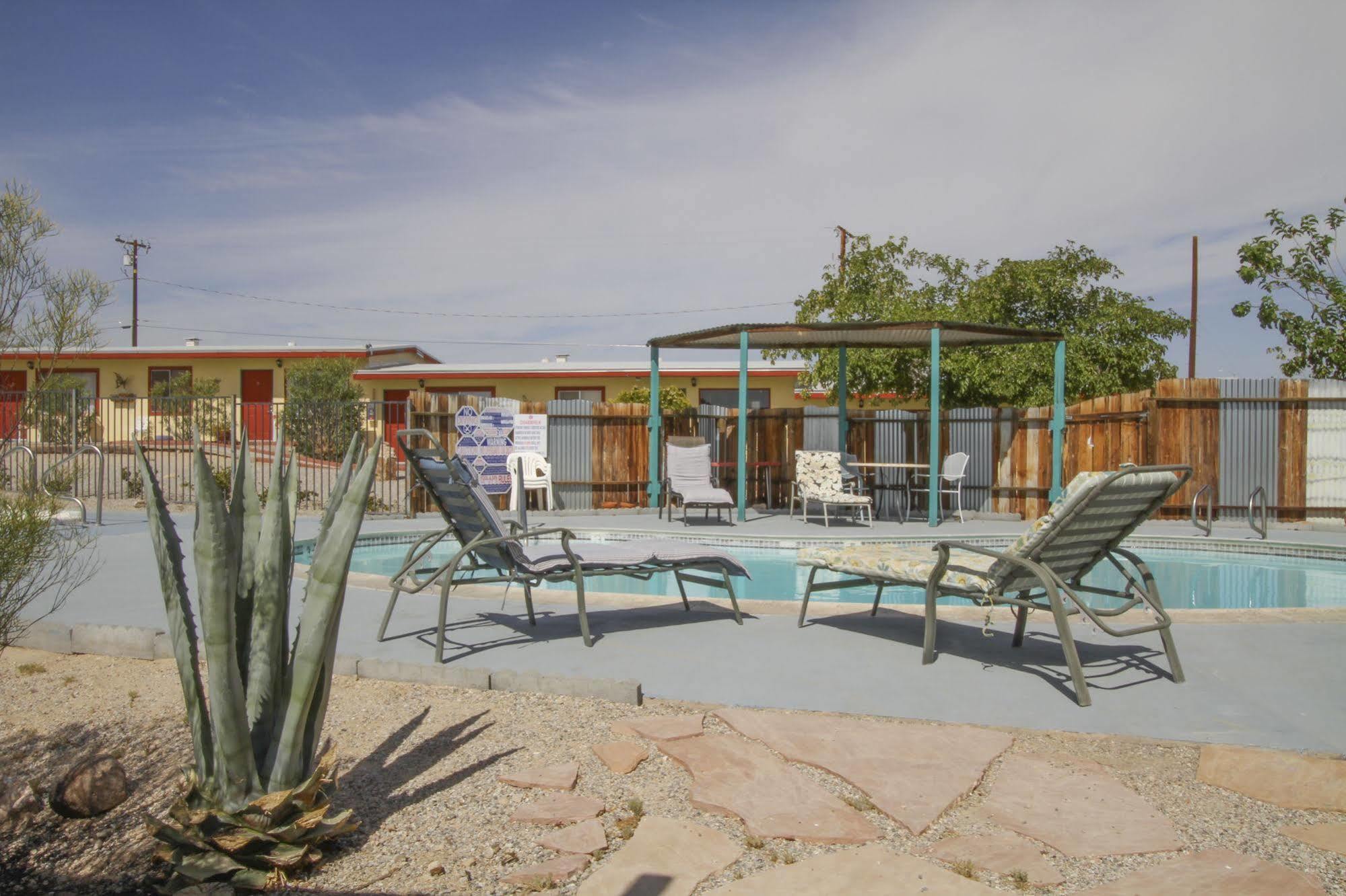 Harmony Motel Twentynine Palms Exterior photo