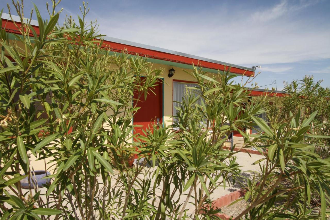 Harmony Motel Twentynine Palms Exterior photo